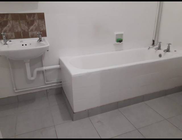 2 BEDROOM FLAT RENTED IN BULWER